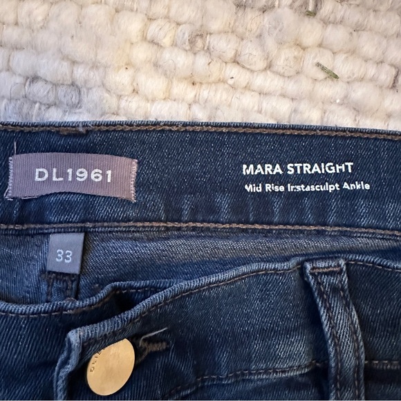 DL1961 Mara Straight Mid Rise Instasculpt Ankle Jeans Seacliff 33 - Picture 3 of 7